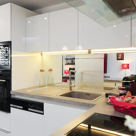 Etoile Grand Five Stars House Апартаменты